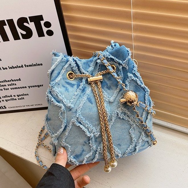 Diamond denim 2024 new style bag chain fragrance bucket armpit large capacity single shoulder crossbody women's bag popular