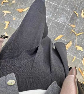 Large size high waist dark gray woolen skirt new autumn and winter fat mm covers the crotch and looks slim A-line pleated skirt mid-length