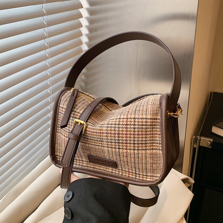 Retro ins trendy girl handbag 2024 autumn and winter new fashion plaid bag high-end shoulder bag
