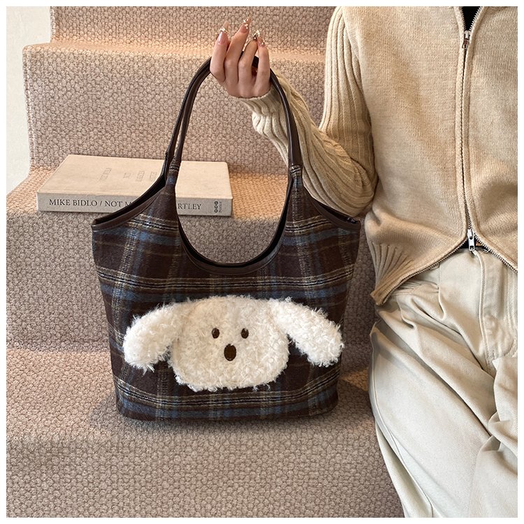 Autumn and winter large-capacity woolen bag women's 2024 new fashion handheld tote bag casual commuting shoulder bag