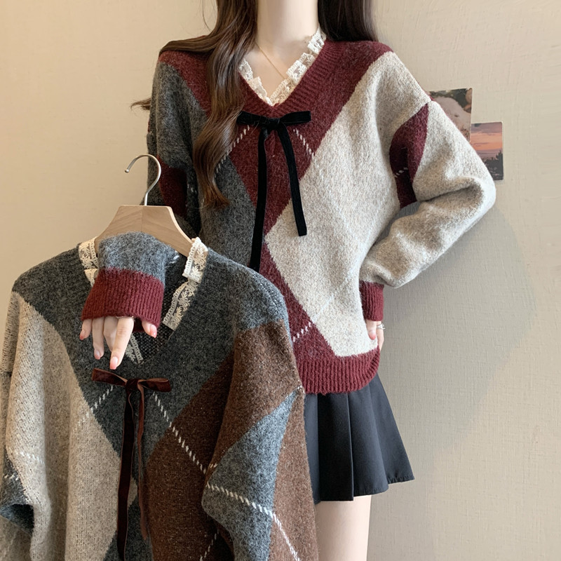 Large size women's autumn and winter new style splicing bow rhombus to reduce age and look slimming and lazy style knitted sweater