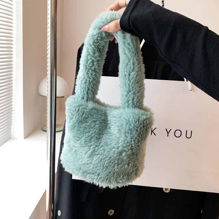 New autumn and winter furry women's bag granular wool vegetable basket handbag plush cute magnetic buckle cylinder bag