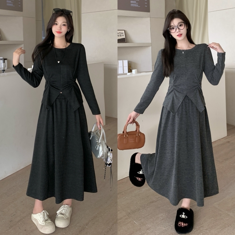 A large number of large size women's clothing for fat girls in stock, autumn solid color top + skirt two-piece suit