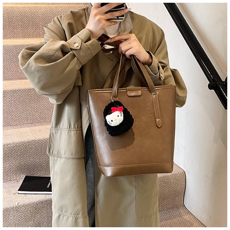 High-end retro PU bucket bag autumn and winter new niche underarm shoulder bag women's Korean style casual fashion handbag