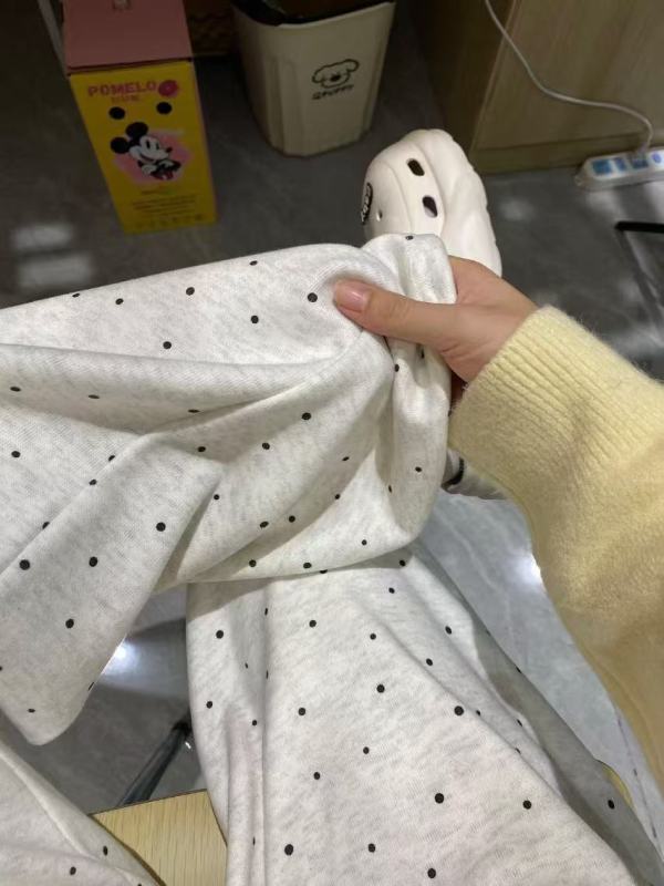 Korean version of the new gray polka-dot glutinous rice pants for women in autumn and winter high-waisted casual soft glutinous velvet sports wide-leg pants trendy