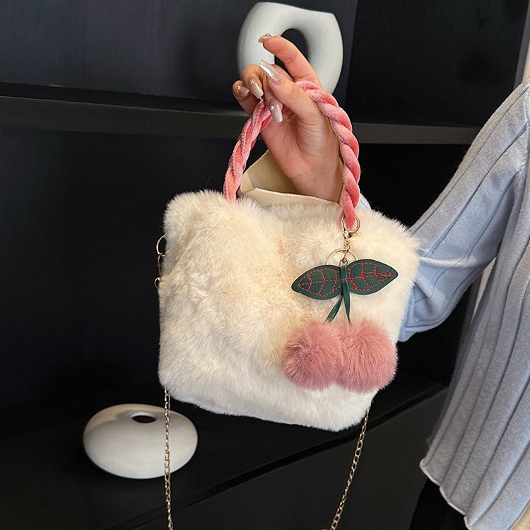 New winter plush fashion girl cherry fur bag chain diagonal bucket bag hand-held fashion bag