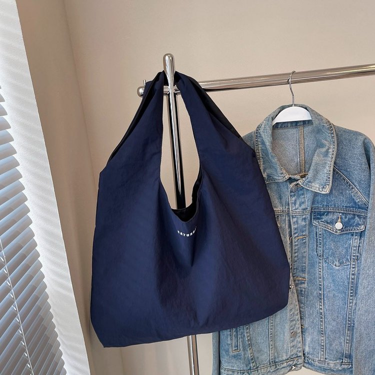 Korean Fashion Tote Bag 2024 New Casual Large Capacity Shoulder Bag Retro Girly Style Nylon Shopping Bag