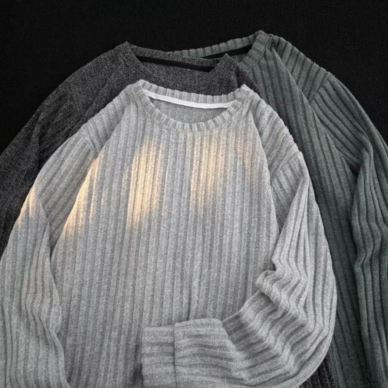 Lazy style bottoming shirt for men in winter brushed vertical striped sweatshirt design long-sleeved T-shirt jacket