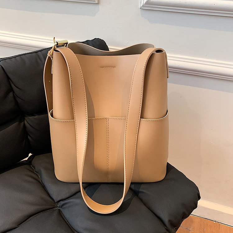 bags new women's bag large capacity crossbody bag bucket bag women's style simple shoulder bag Guangzhou luggage