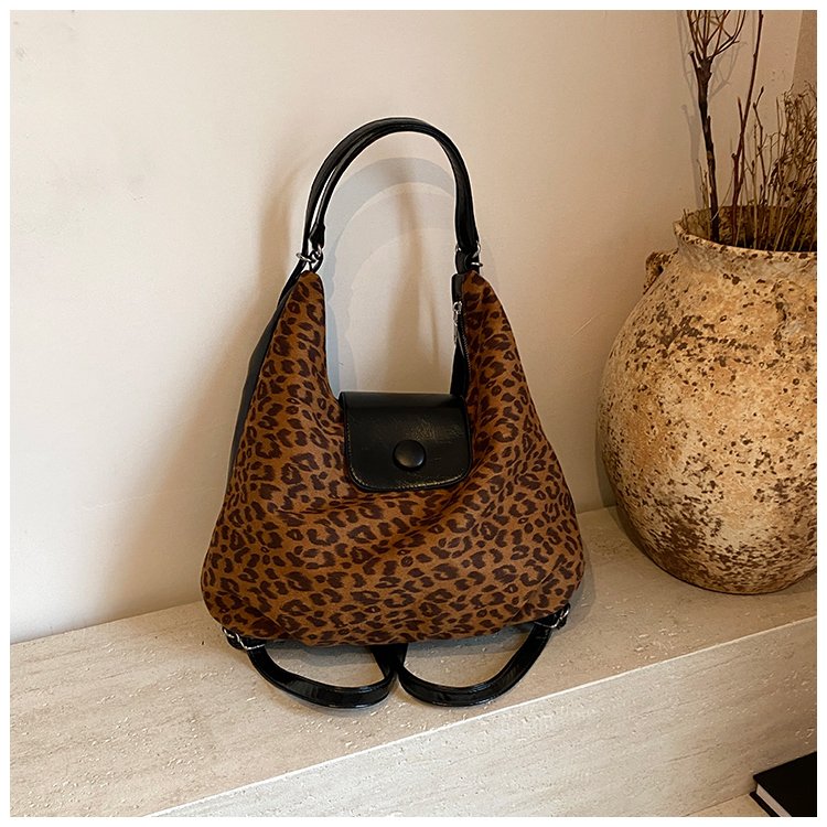 Leopard hottie large-capacity tote bag new high-end retro commuter single shoulder crossbody bag multi-functional backpack