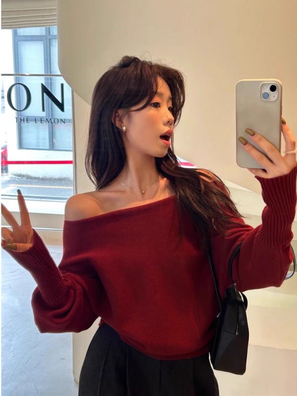 Western ins Korean style women's one-line collar off-shoulder soft waxy sweater 2024 autumn new solid color pullover sweater