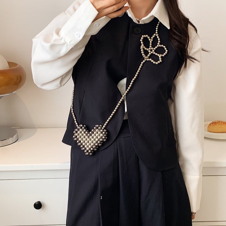 Unique niche design bag for women, new popular fashion chain crossbody bag, personalized mini coin purse