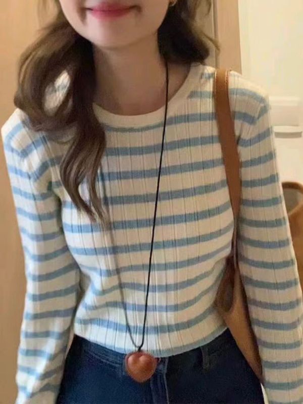 Blue striped sweater for women in autumn, high-end, fashionable and chic commuting, slim and slim long-sleeved top