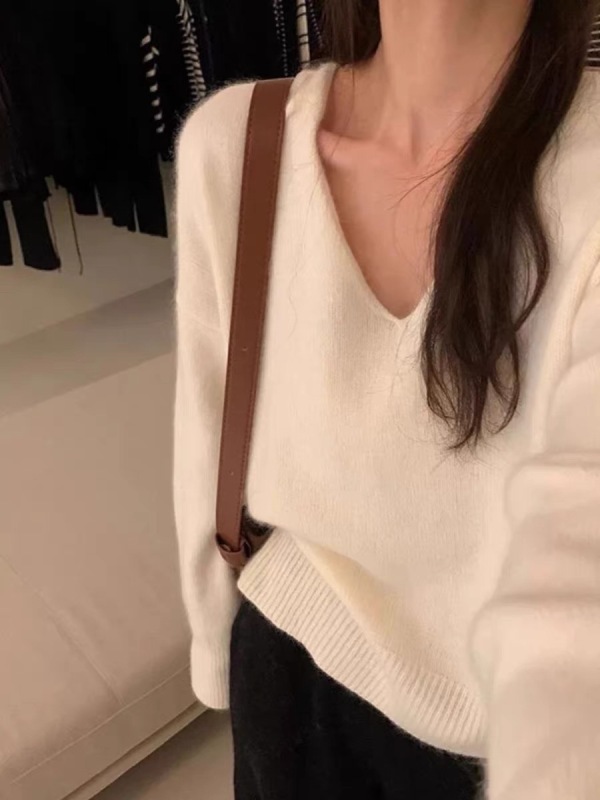 White soft raccoon velvet loose v-neck temperament versatile sweater women's bottoming shirt autumn and winter inner top