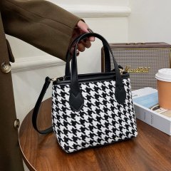 Niche design spring and summer bags for women 2024 new trendy and versatile houndstooth single shoulder portable crossbody small bag wholesale