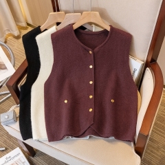Plus size women's 2024 winter new style fat mm small fragrance loose style versatile layered soft knitted vest