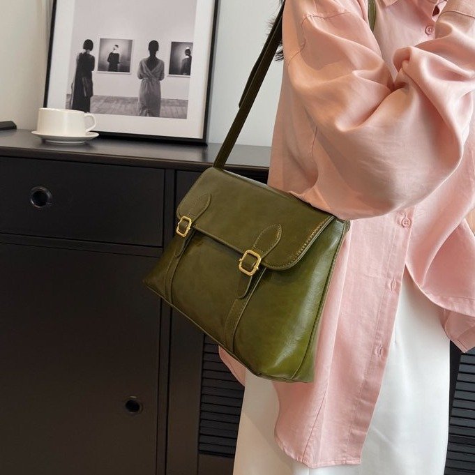 Boyu 2024 niche design new women's bag spring and summer retro Hong Kong style postman bag style single shoulder crossbody bag