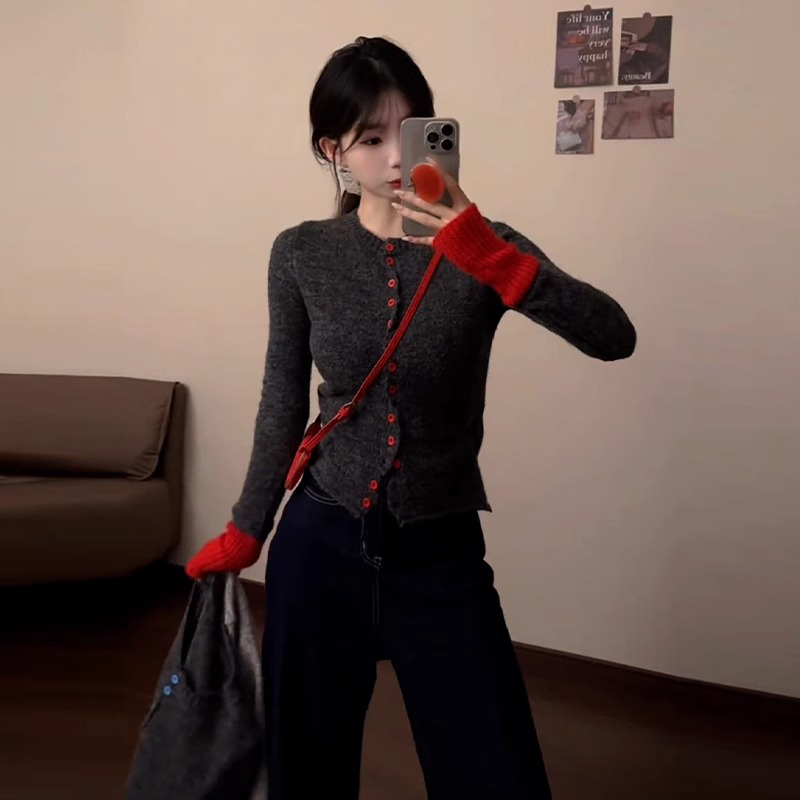 Christmas atmosphere wear red knitted bottoming cardigan sweater women's long-sleeved top inner wear 2024 new style