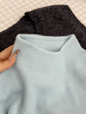 Half turtleneck bottoming shirt for women 2024 spring, autumn and winter soft waxy wool sweater, slim and warm, with solid color top