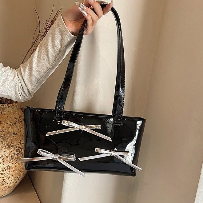 2024 new summer pink bow ballet style patent leather silver bag women's armpit bag portable baguette bag