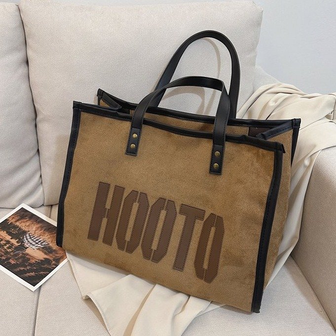 Large-capacity bag for women 2024 new retro simple frosted texture shoulder handbag work commuting tote bag
