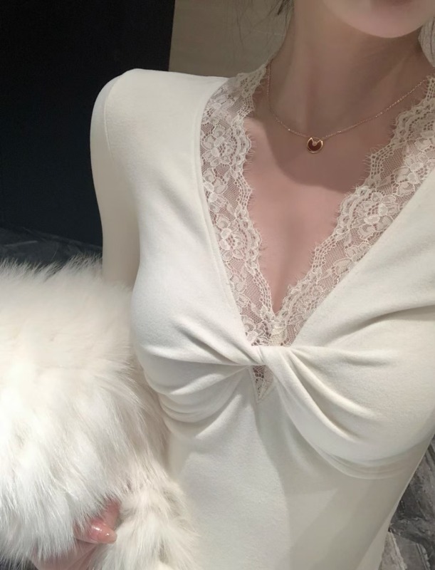Fashionable and sexy versatile long-sleeved top with velvet stitching and lace knot T-shirt