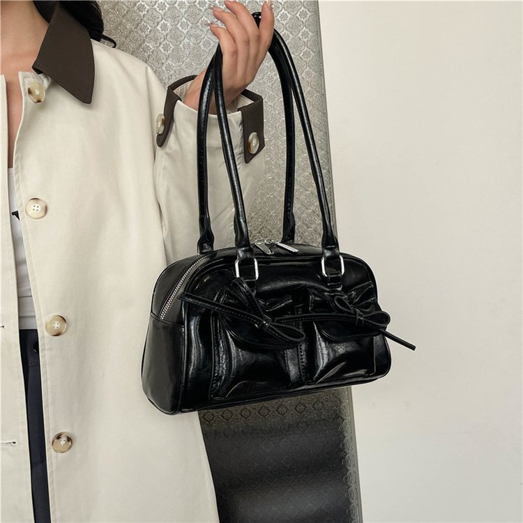 2024 autumn and winter new bowling bag Xu Yunzhen's same style bag large capacity single shoulder armpit handbag