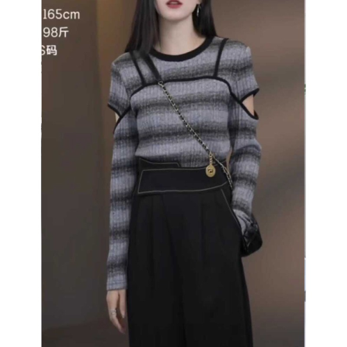 Contrast color fake two-piece striped sweater for women in autumn new large size fat mm slimming design hollow long-sleeved top