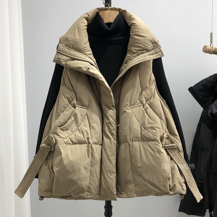 Thickened down jacket vest for women, short style, loose, slim, fashionable and stylish, duck down vest for outer wear, new autumn vest