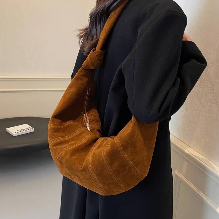 ins trendy fashion dumpling bag for women 2024 autumn and winter new retro casual large capacity shoulder bag crossbody bag for women
