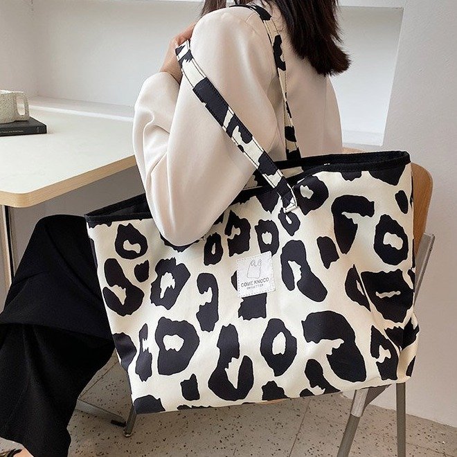 New canvas bag large capacity lunch bag portable shoulder bag portable female student shopping bag printed bag