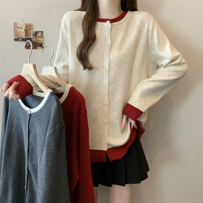 Fat MM plus size women's knitted sweater cardigan autumn and winter new Korean version slimming round neck color matching sweater