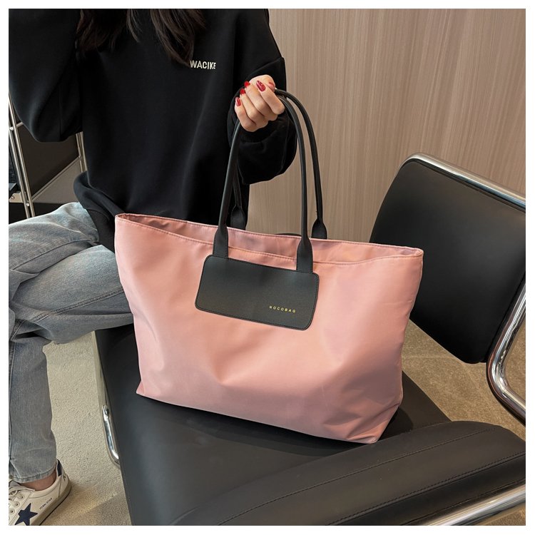Large-capacity tote bag for work and commuting, convenient travel luggage bag for women when going out, short-distance travel bag