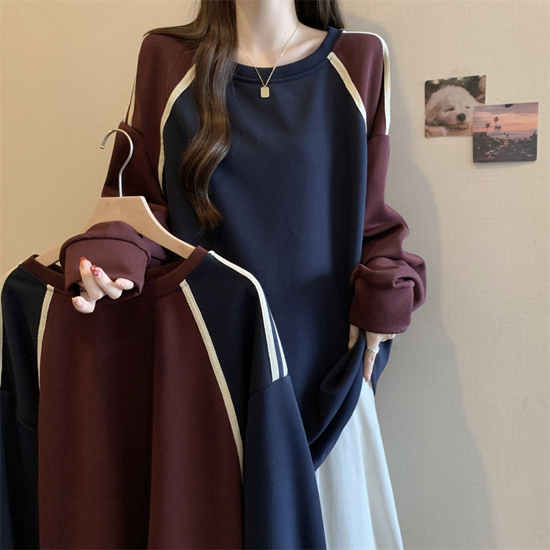 Plus size fat girl's new spliced ​​age-reducing mid-length sweatshirt is loose and covers the flesh, looks slim, casual and versatile top