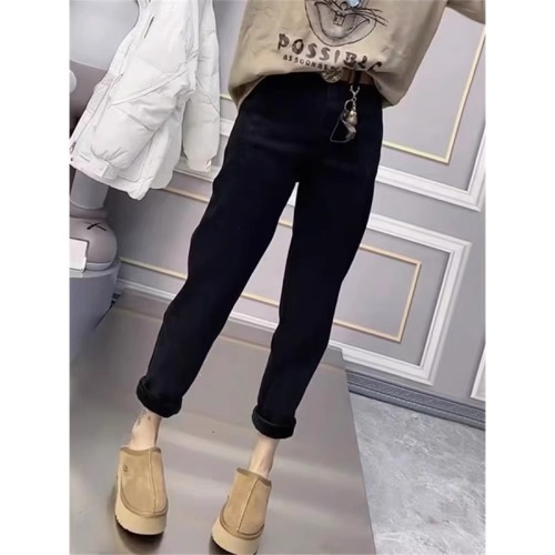 Black harem jeans for women, autumn and winter new style, velvet, thickened, loose, slim, large size, nine-point pants, high-waisted dad pants
