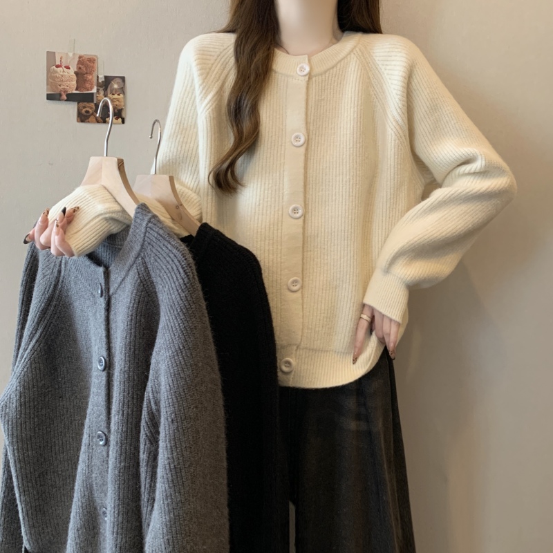 2024 Autumn and Winter New Large Size Fat MM Simple and Loose Slanted Shoulder Single-breasted Round Neck Cardigan Sweater Jacket