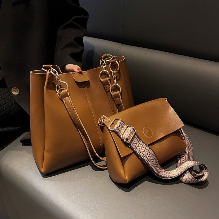 Simple Fashion Tote Bag Women's 2024 Autumn New Trendy Commuting Bag College Student Class Shoulder Bag Shopping Bag