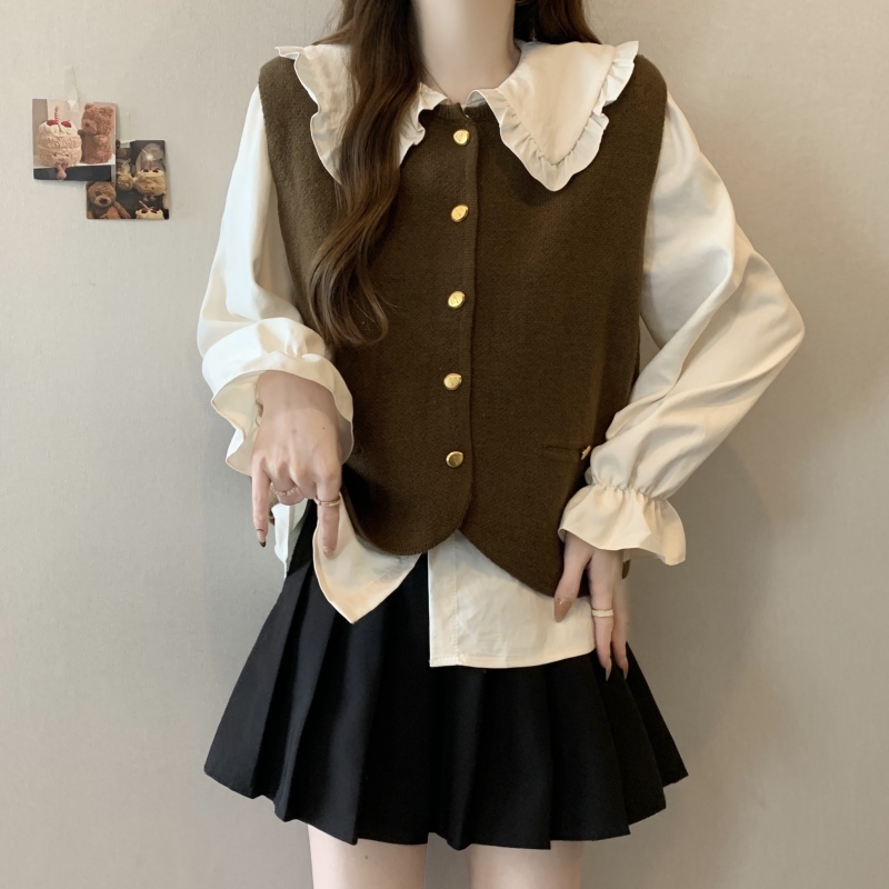 Large size design single-breasted knitted vest + doll collar bell-sleeved base shirt two-piece set