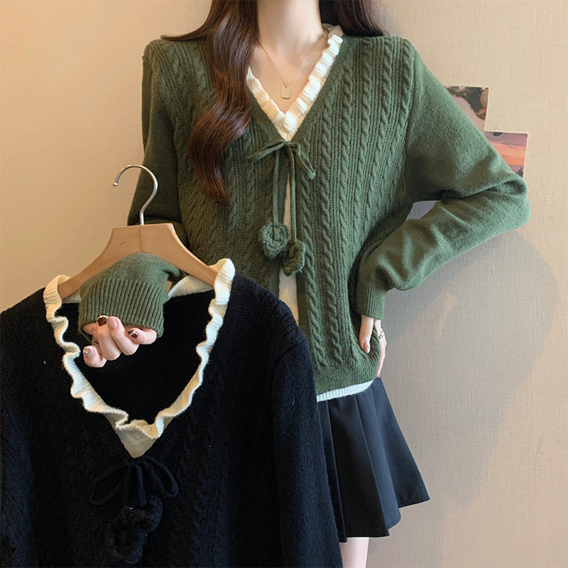 2024 new autumn and winter plus size women's French retro fashion design niche strappy fake two-piece knitted top