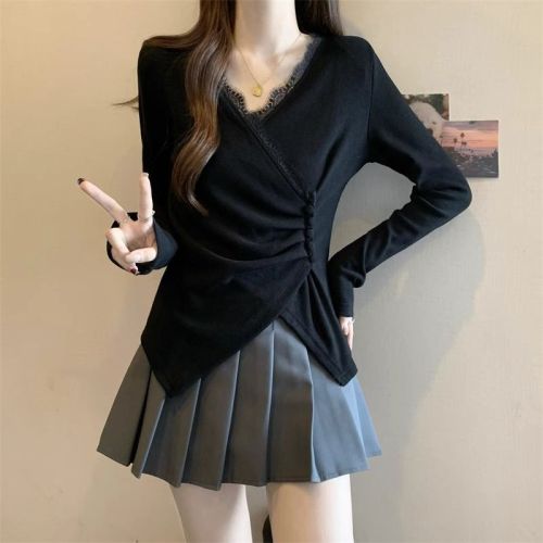 Designed lace splicing V-neck all-match bottoming shirt for women in autumn and winter fat mm waist waist pleated irregular top