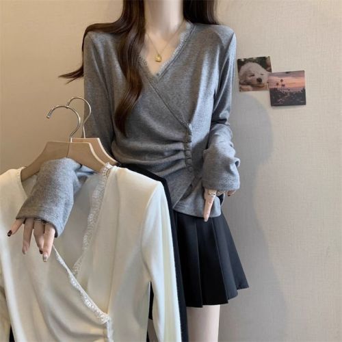 Designed lace splicing V-neck all-match bottoming shirt for women in autumn and winter fat mm waist waist pleated irregular top