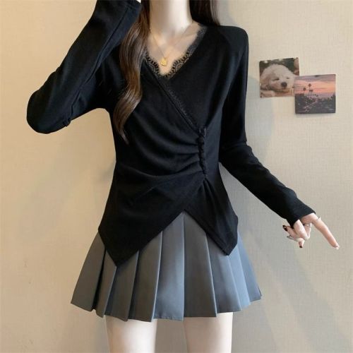 Designed lace splicing V-neck all-match bottoming shirt for women in autumn and winter fat mm waist waist pleated irregular top