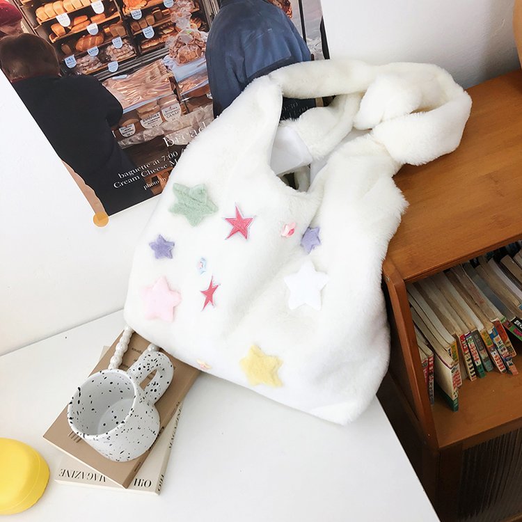 Cross-border autumn and winter cute furry portable tote bag 2024 new trendy fashion shoulder bag large capacity plush bag