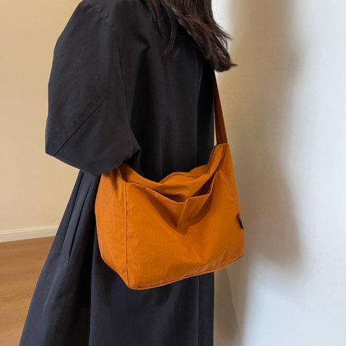 Japanese casual shoulder nylon bag women's new design simple large capacity commuter tote bag crossbody bag