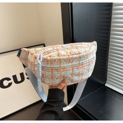 Foreign trade plaid corduroy waist bag winter new Japanese versatile large-capacity crossbody bag student forest girl chest bag