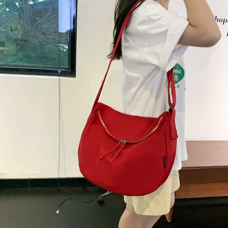 Large capacity commuter niche design casual simple versatile new textured canvas one-shoulder cross-body dumpling bag wholesale