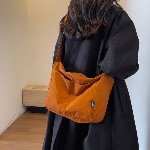 Japanese casual shoulder nylon bag women's new design simple large capacity commuter tote bag crossbody bag