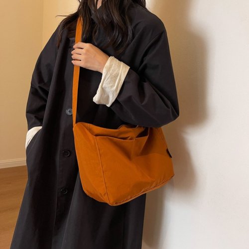 Japanese casual shoulder nylon bag women's new design simple large capacity commuter tote bag crossbody bag