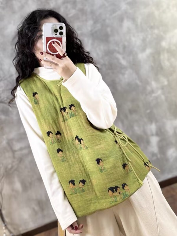 Yimian produces only this green "national style lady picture plate buckle elegant atmosphere quilted vest