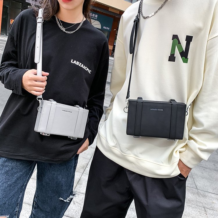 Shoulder bag for men and women, fashionable brand box bag, silver crossbody bag, personalized backpack, small square bag, boys' shoulder bag, trendy